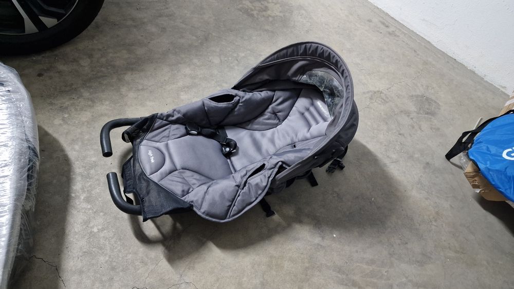 Carrinho bebeconfort 3 em 1 + isofix com pé + adaptador + babycoque