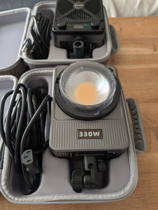 dwie lampy pro stuf 330 w