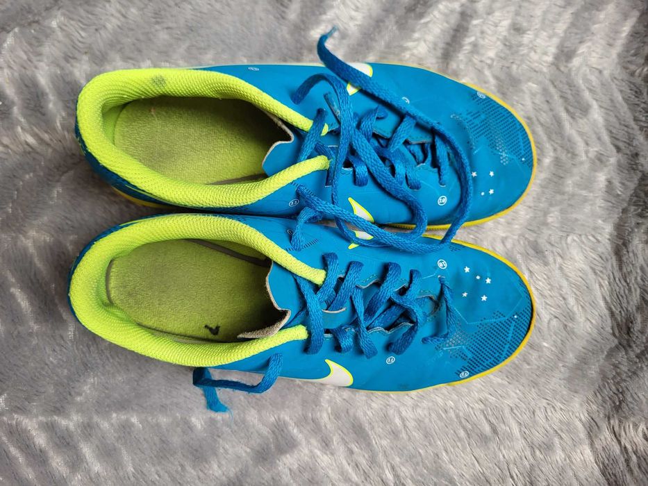Halówki NIKE rozmiar 36.5