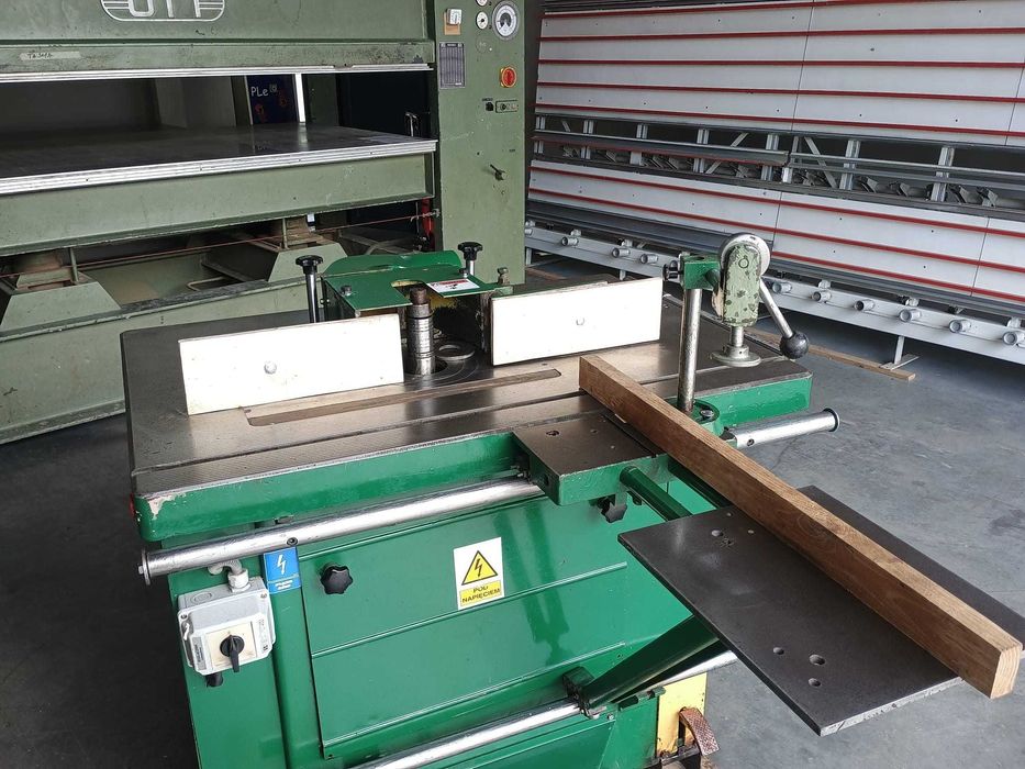 Pilarko- frezarka Jaroma z wózkiem, Frezarko-pilarka, piła tarczowa,