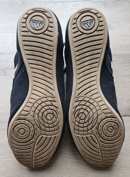 Buty zapaśnicze adidas HVC AQ3325 roz. 44 czarne