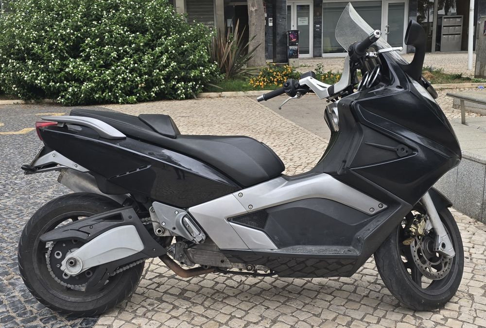 Gilera GP800 - que máquina