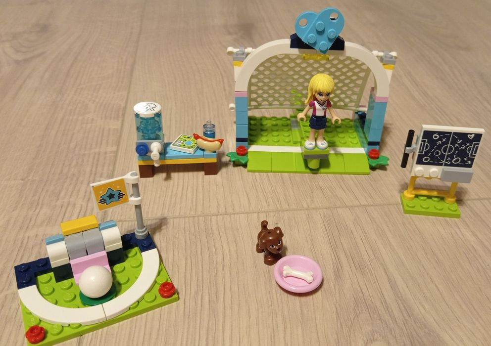LEGO Friends Trening piłkarski Stephanie 41330