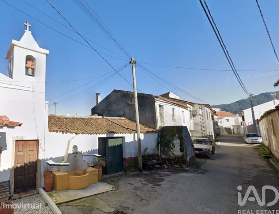 Propriedade T2 em Miranda do Corvo de 102,00 m2