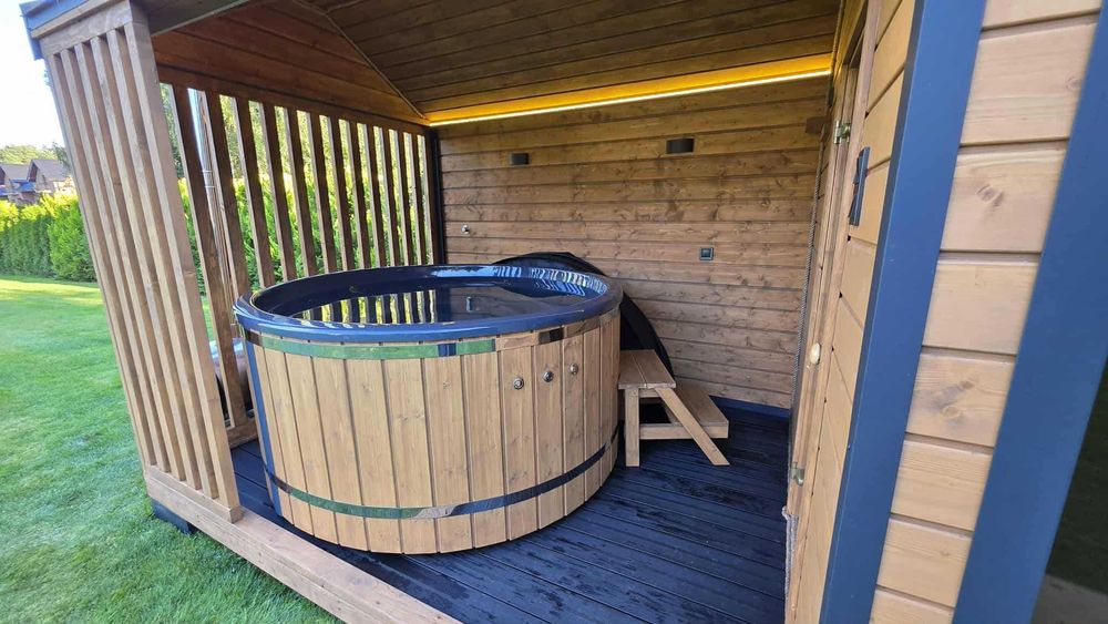 Sauna jacuuzi domek ogrodowy