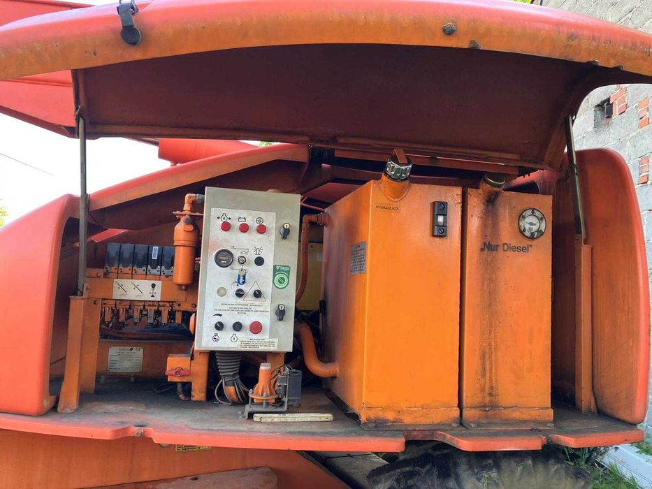Podnośnik teleskopowy Haulotte H23TPX