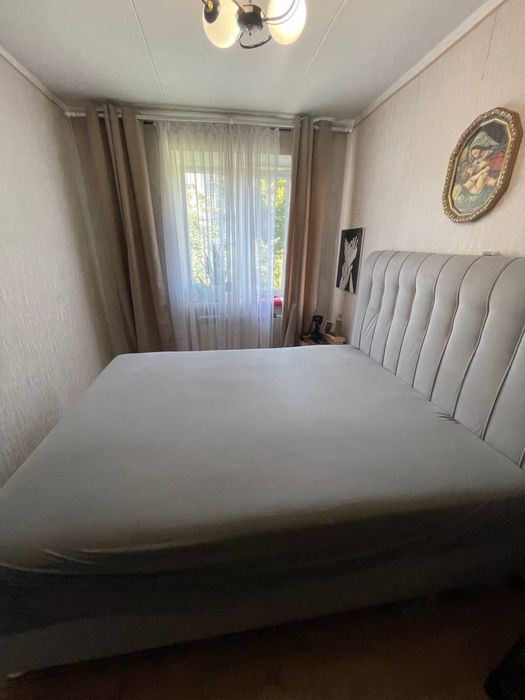 Продам ліжко з матрацом