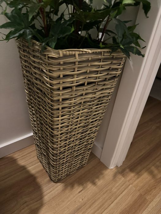 Planta artificial com vaso