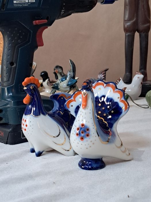 Łomonosow Ussr kura,kogut figurka z porcelany

Tylko przedmiot