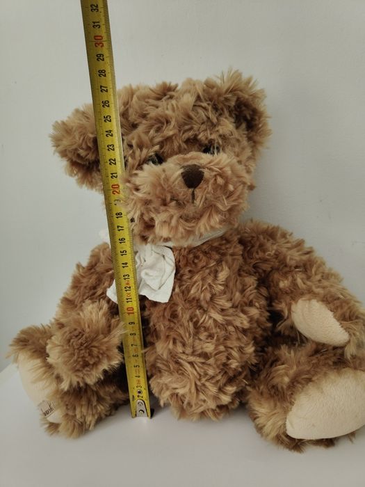 Miś Bukowski milusi.