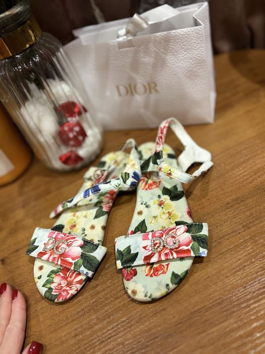 Бомоніжки для дівчинки