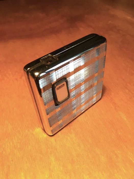RONSON ELECTRONIC anos 70 - 5 x 5 x 1,1 cm/s