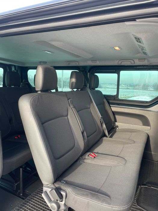 Wynajem 9-osobowego Renault Trafic -  od 240 zł/doba