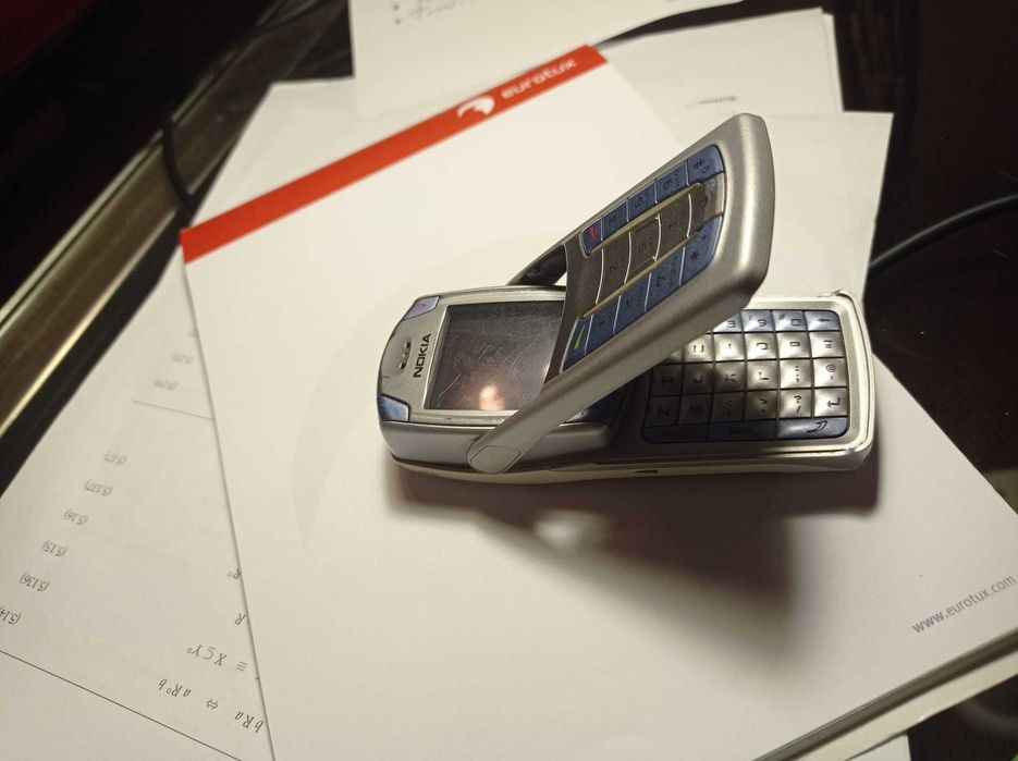 Nokia 6820 - Para coleção