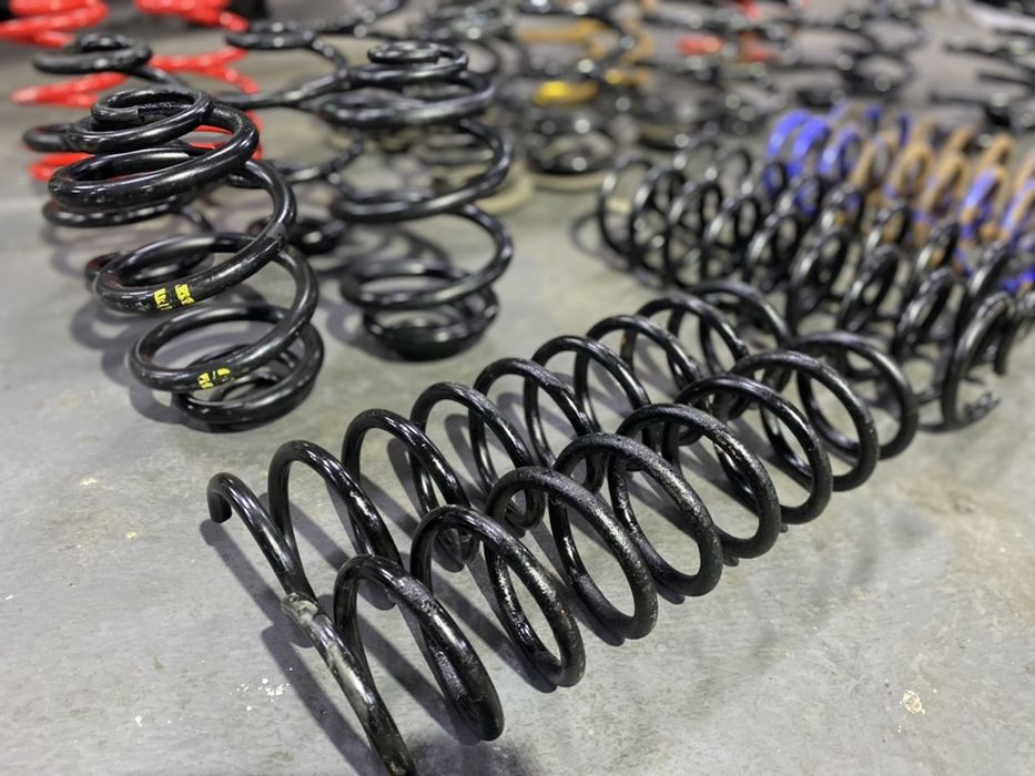 Пружины BMW E39 E46 Седан Универсал Пружини БМВ Е46 Е39 Пружина Шрот