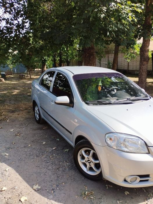 Продам  автомобиль  Chevrolet Aveo
