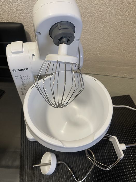 Кухонний комбайн планетарний міксер Bosch MUM4405