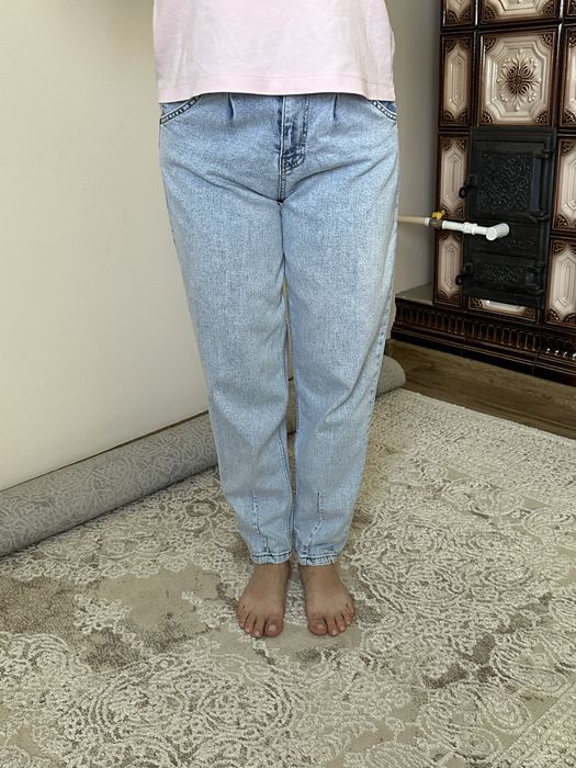 Жіночі джинси Mom та скіні