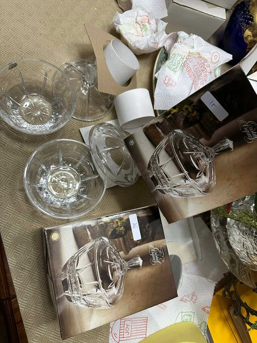 2 bomboneiras novas em cristal