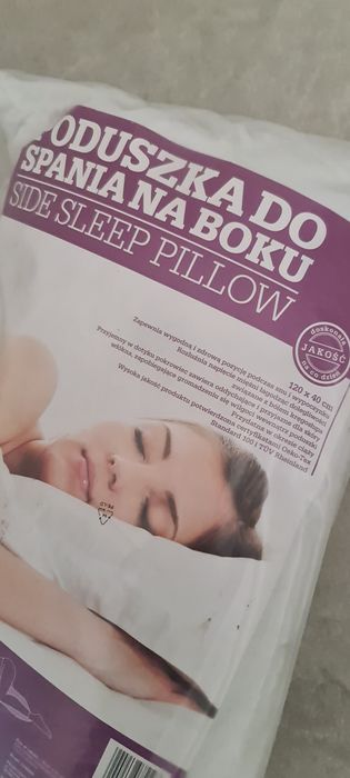 Nowa poduszka do spania na boku