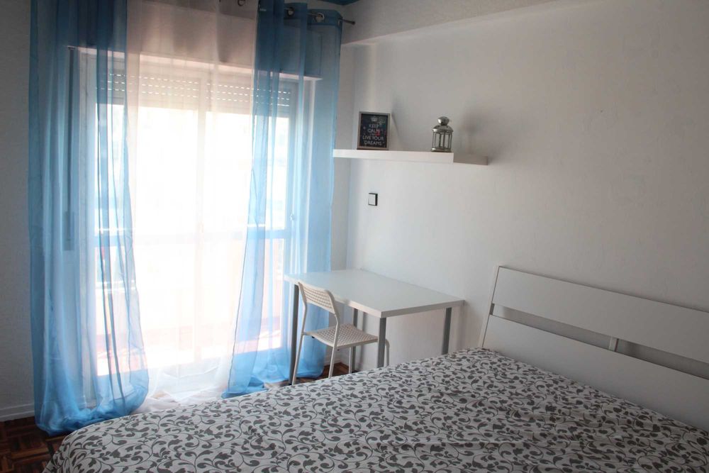 Quarto privado a Estudantes/ Estagiários