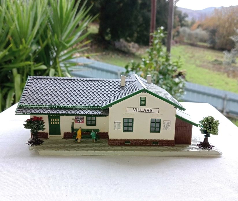 VAU-PE H0, Estação de comboios Villars