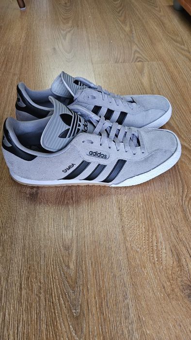 Adidas Samba originais cinzentas Usadas em muito bom estado