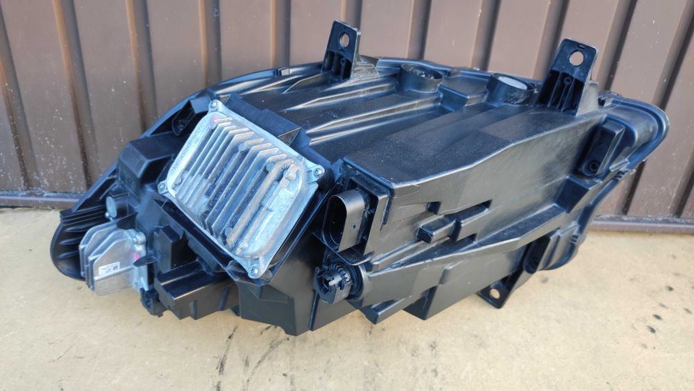 Lampa Prawa Mercedes Sprinter 907 910 Full LED Kompletna Europa!