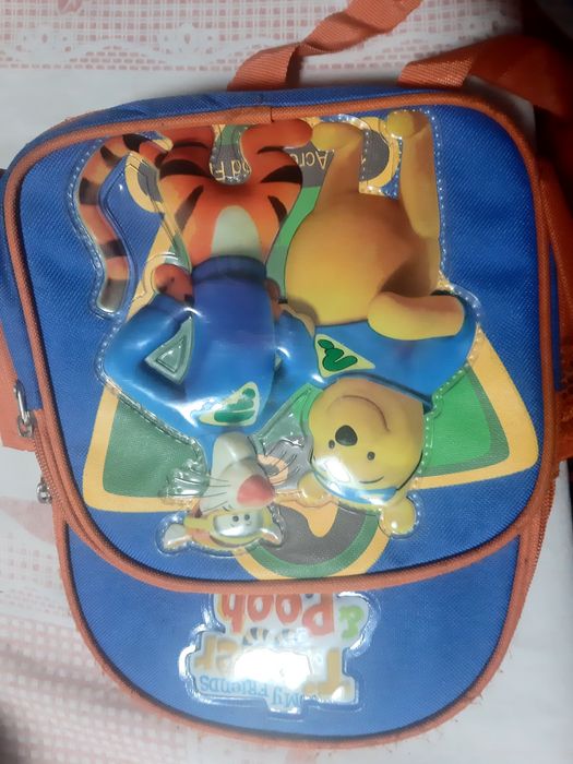 Lancheiras de criança e mochilas