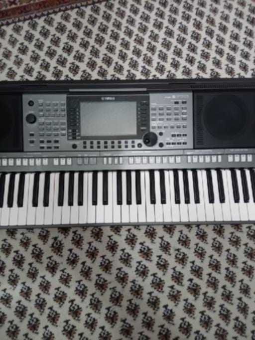 Keyboard Yamaha PSR S770