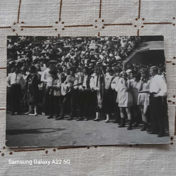 Zdjęcie zespołu - grupa skifflowa NOTOCO z autografami.