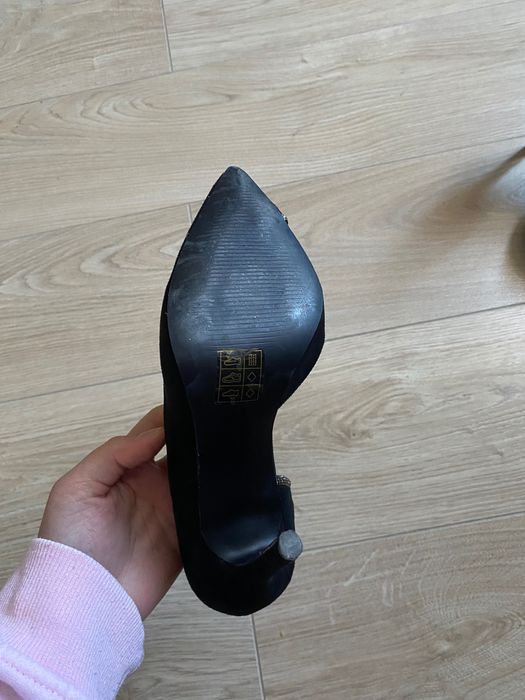 Каблуки елегантні чорні