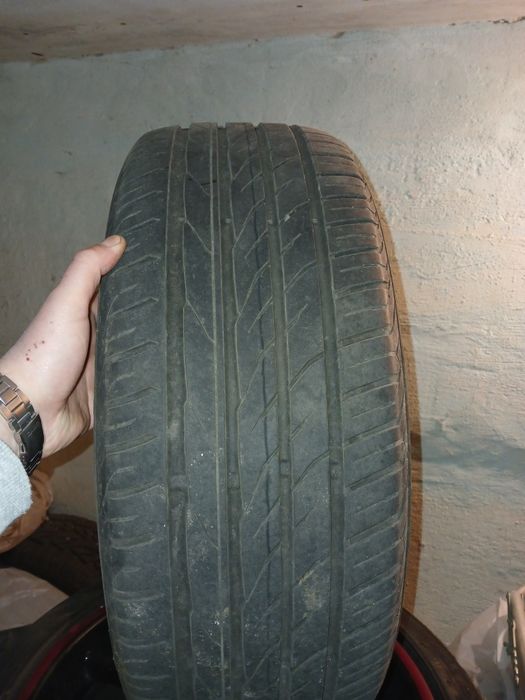 Продам летнюю резину