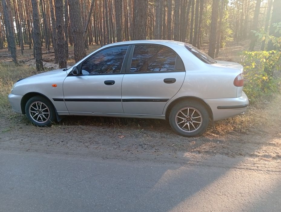 Део сенс 1.3 2005 рік