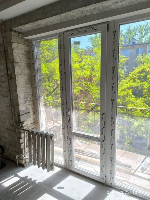 Продаж  1к.Калинова Косіора Правда