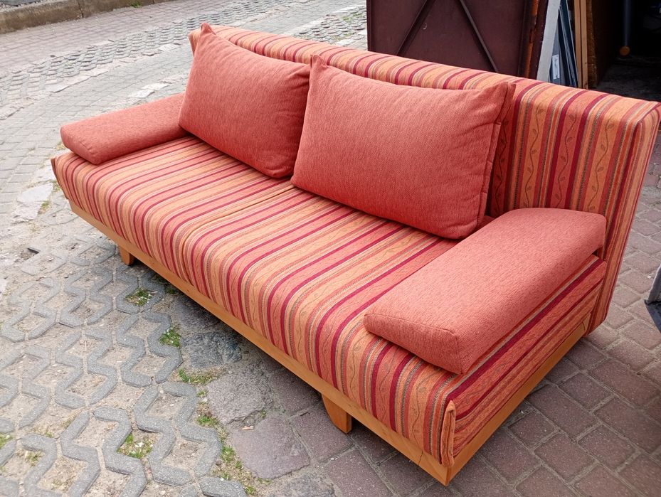 Sofa trzyosobowa rozkładana