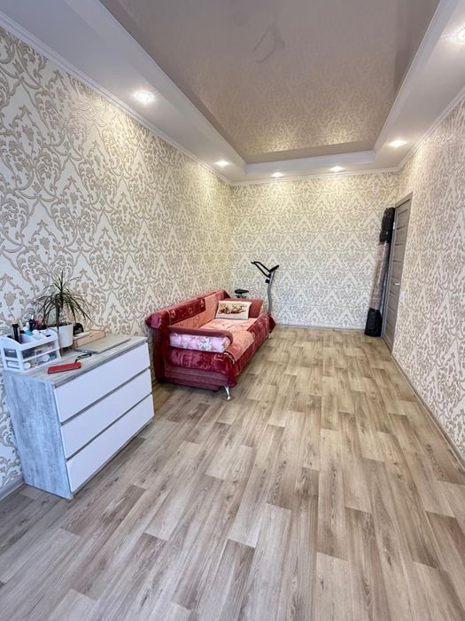 Продаю 2х комнатную квартиру в Центре. Улица Декабристов.