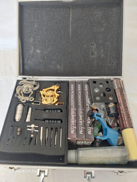 Pedrada tattoo supplies