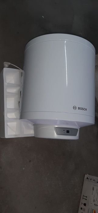 Termo acumulador  Bosch 50L