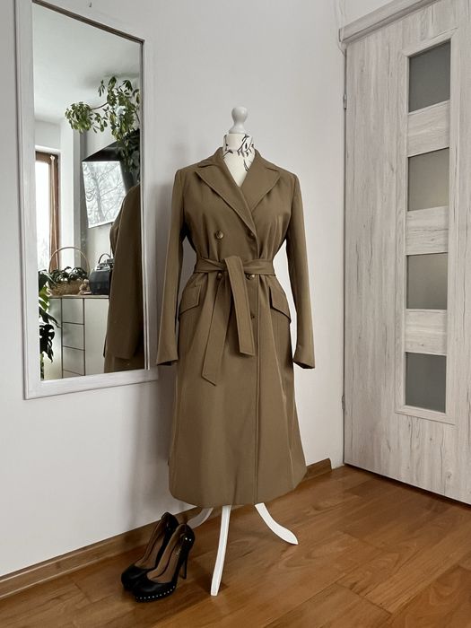 Piekny Plaszcz damski Zara -dlugi -klasyczny roz.L//M