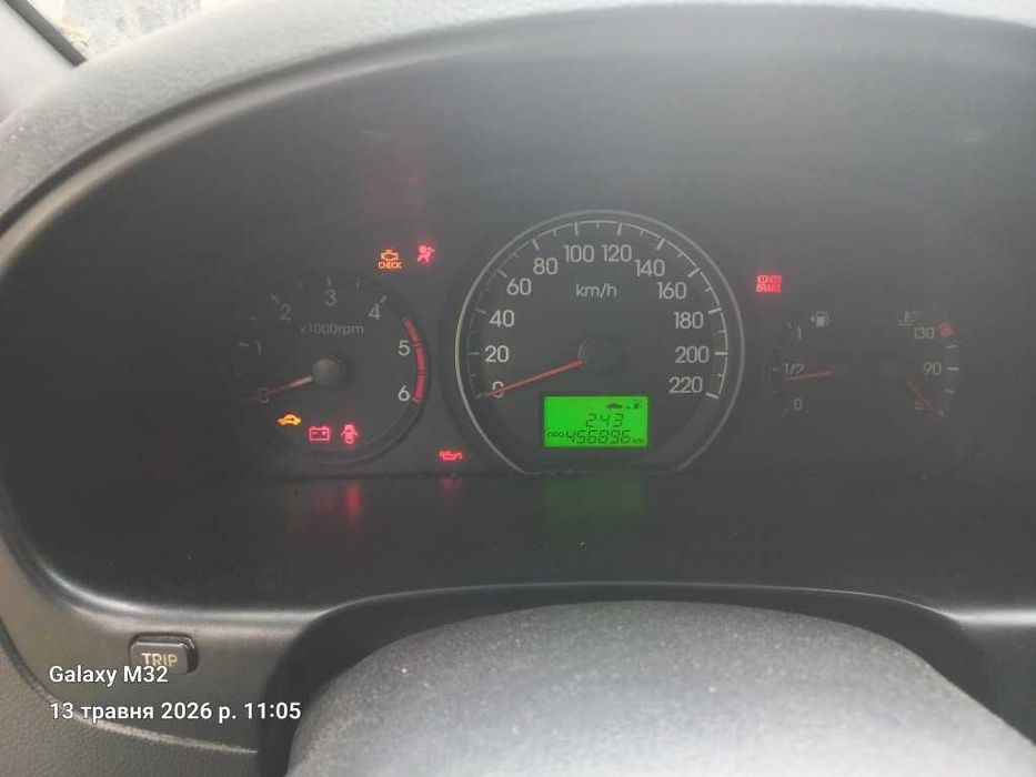 Автомобіль HYUNDAI H-1 2.5 CRDI