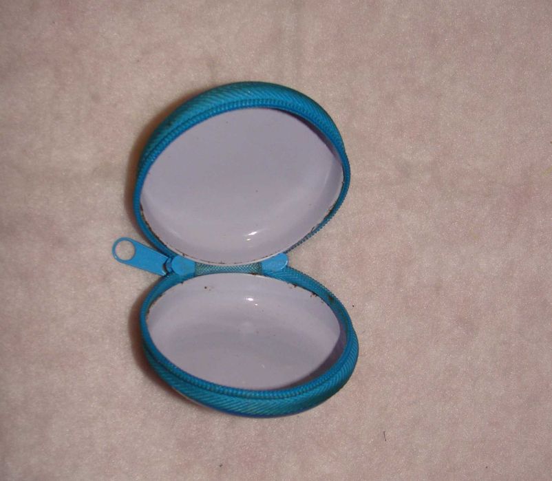 Porta Moedas em Metal Tweety - 1,60 euros