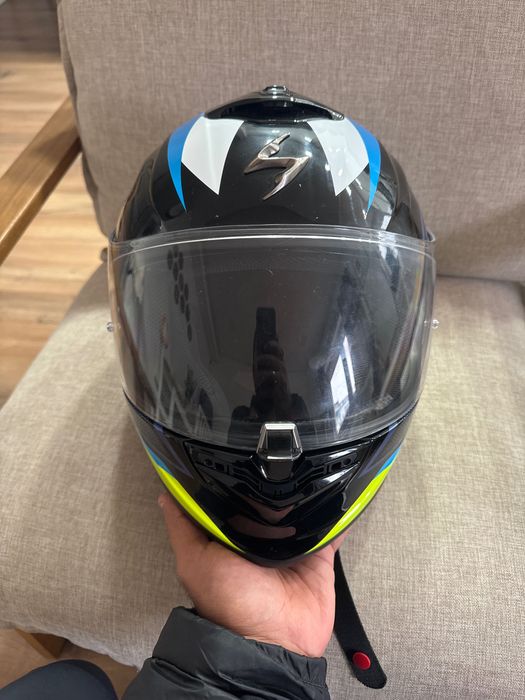 Vendo capacete scorpion exo air 1400 - M
