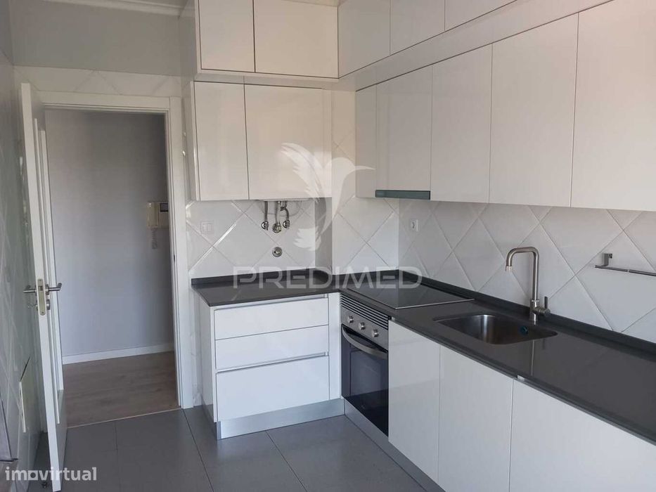 T2 Renovado Monte junto á Universidade — Caparica E Trafaria, Setúbal