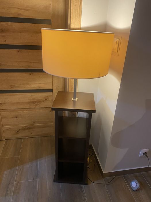 Sprzedam szafke z lampa