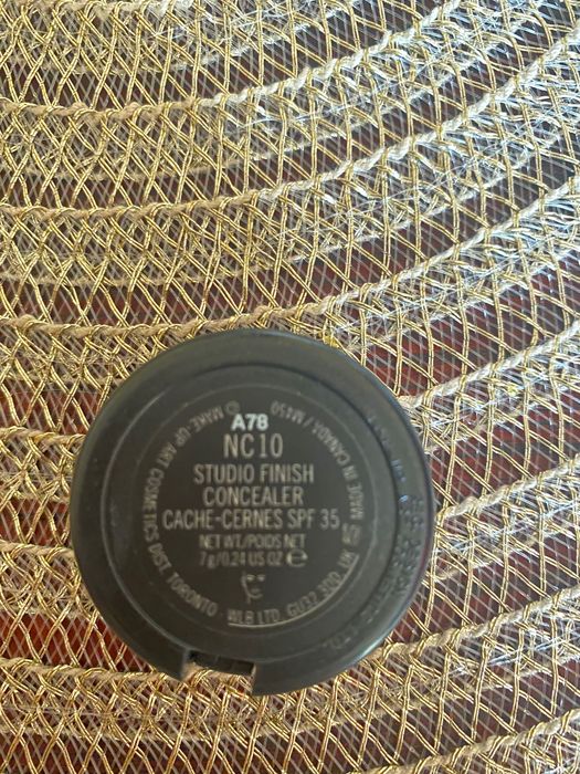 Mac cosmetics studio finish concealer