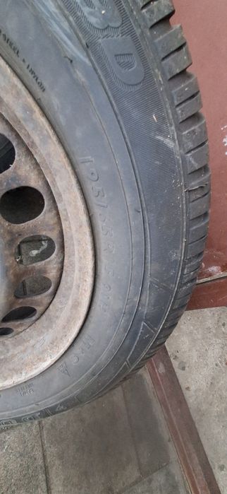 Sprzedam koła rozmiar 15 mazda 6