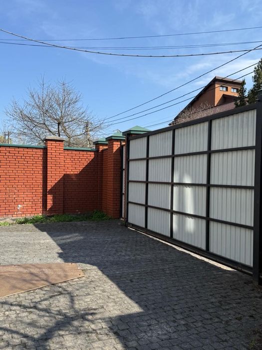 Окремостоячий будинок під бізнес,м Львів,сихівський район