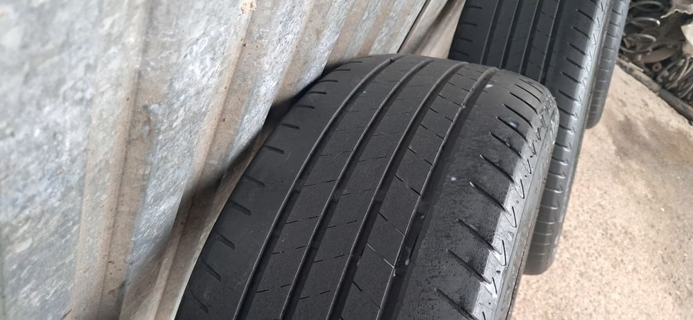 Продам шини Bridgestone Turanza TOO5L 205/50R17