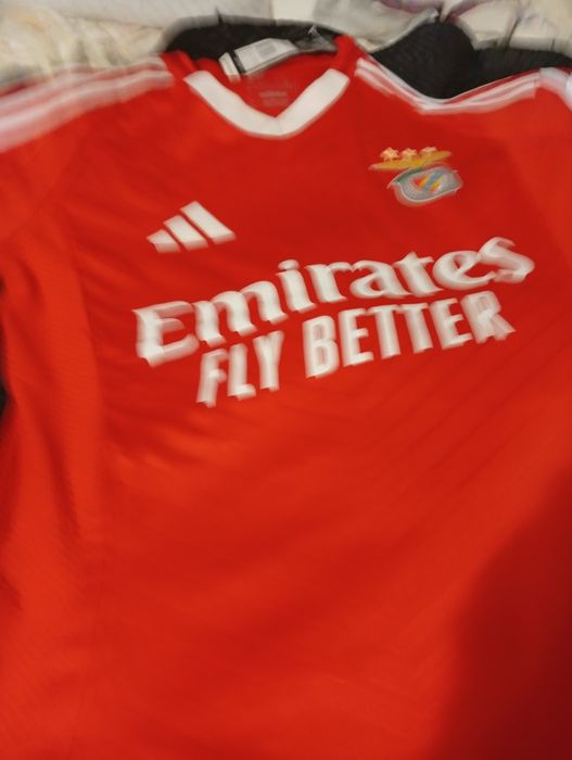 Camisola oficial do Benfica tamanho nova
